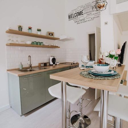 בודפשט Comfy Apartment At New York Cafe With Aircon מראה חיצוני תמונה