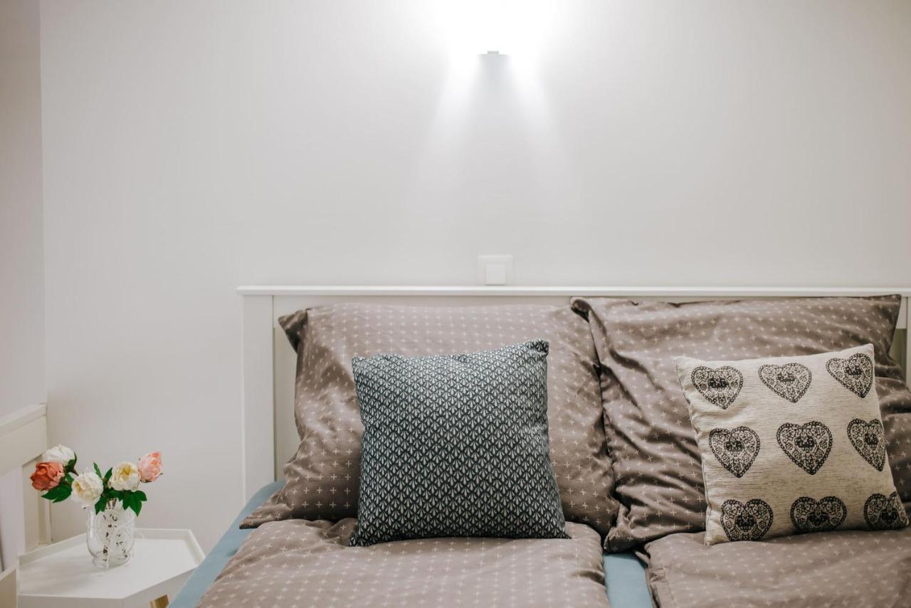 Comfy Apartment With Ac At New York Cafe בודפשט מראה חיצוני תמונה